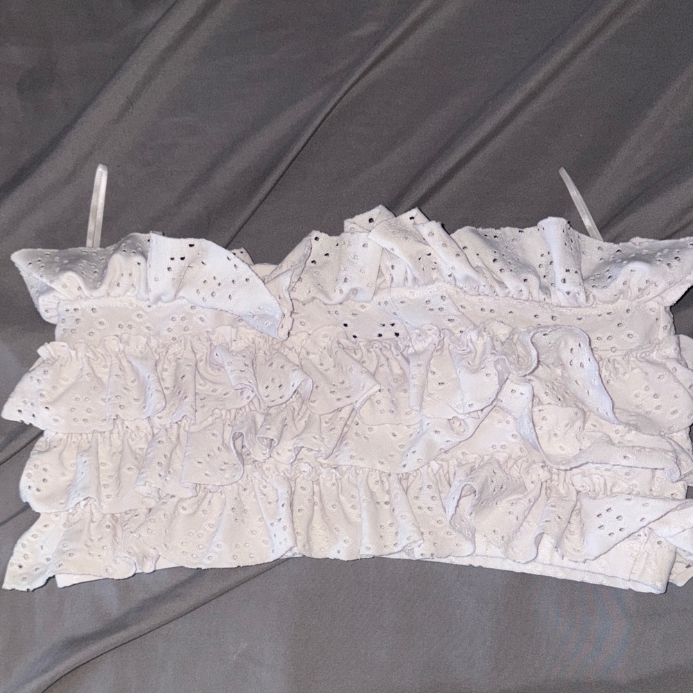 Elegant White Ruffled Women's Blouse